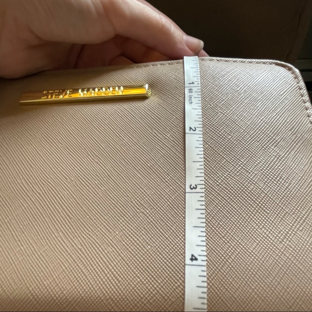 ❌SOLD❌ Neutral Steve Madden Wallet Wristlet - Picture 8 of 12